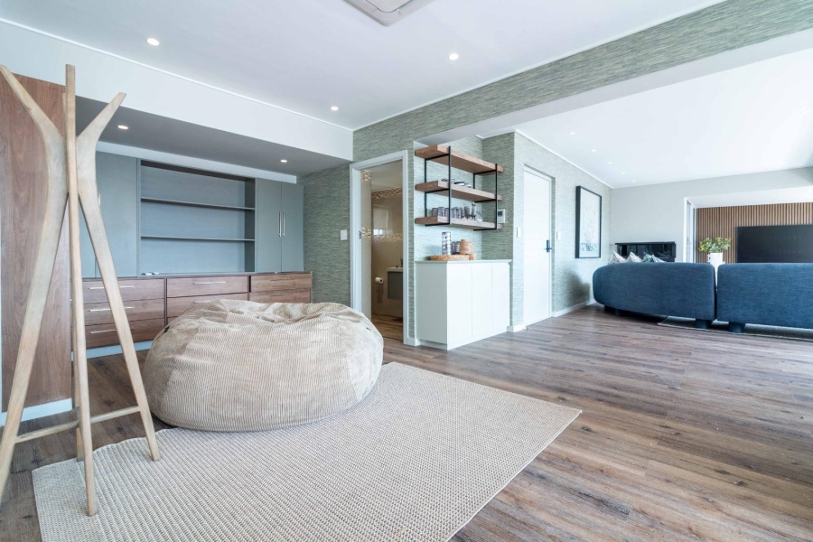 To Let 3 Bedroom Property for Rent in Sea Point Western Cape